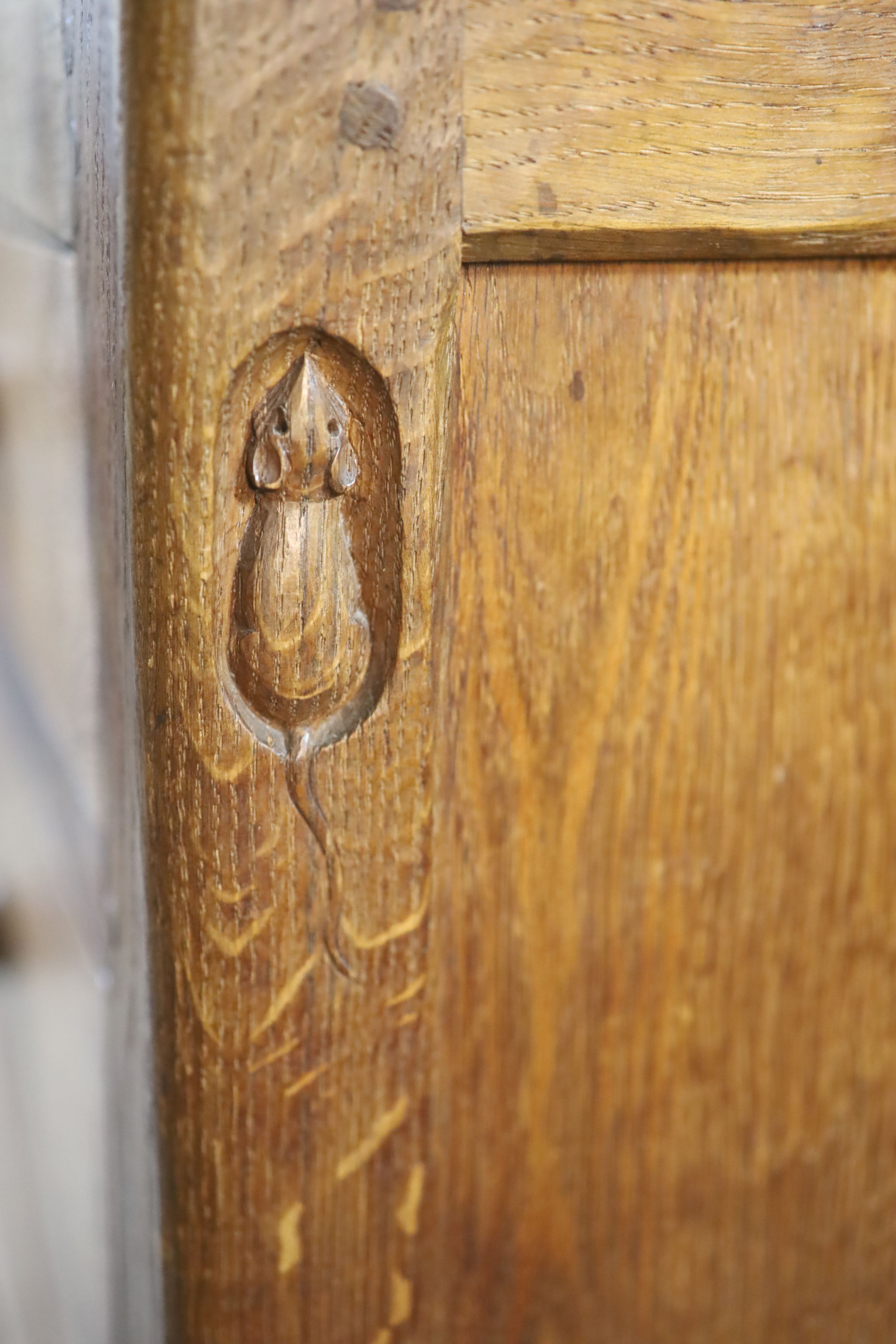 A Robert Thompson Mouseman oak dressing chest, W.91cm D.46cm H.152cm